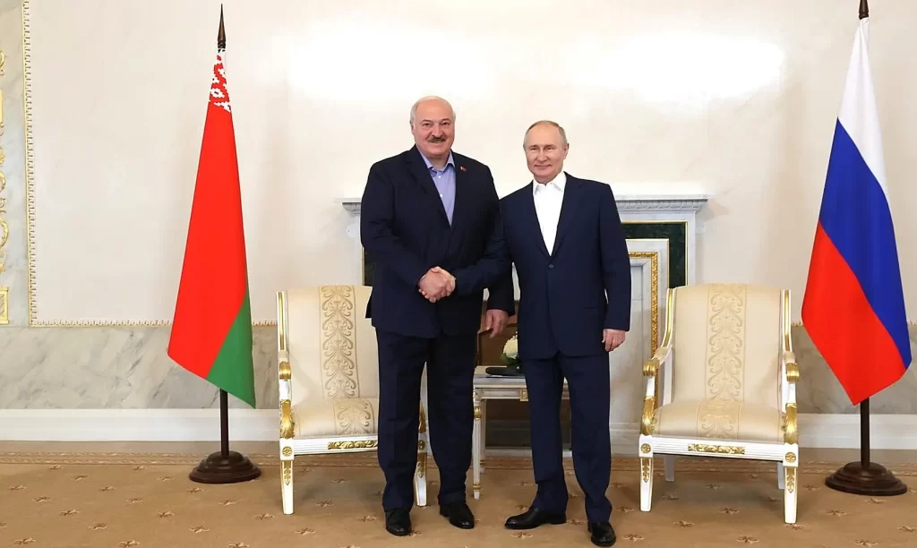 Belarusian President Alexander Lukashenko and Russian President Vladimir Putin
